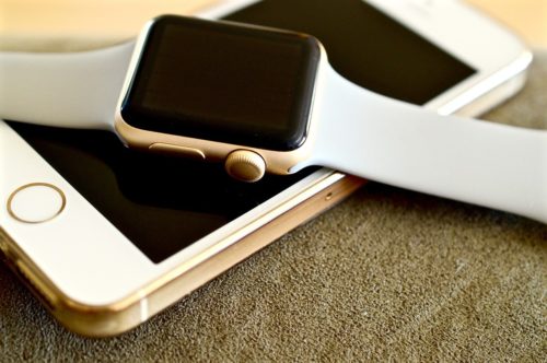 apple watch sur un smartphone