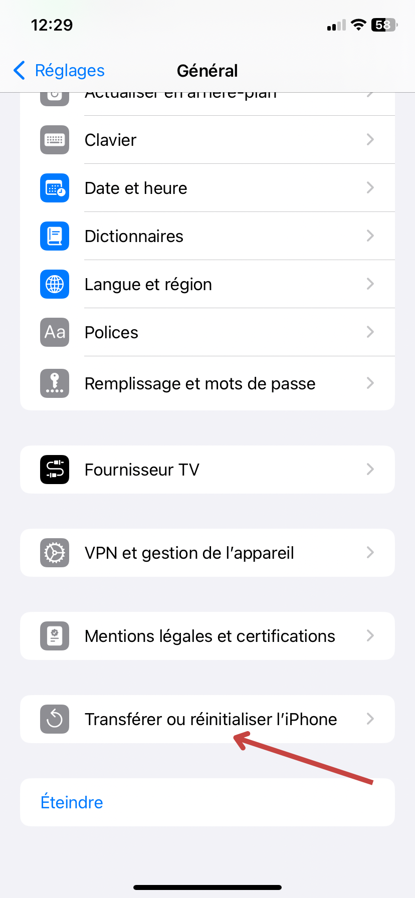 Puis, consultez « Réinitialiser », dans la rubrique « Général », dans « Paramètres » afin de réinitialiser la localisation et la confidentialité.