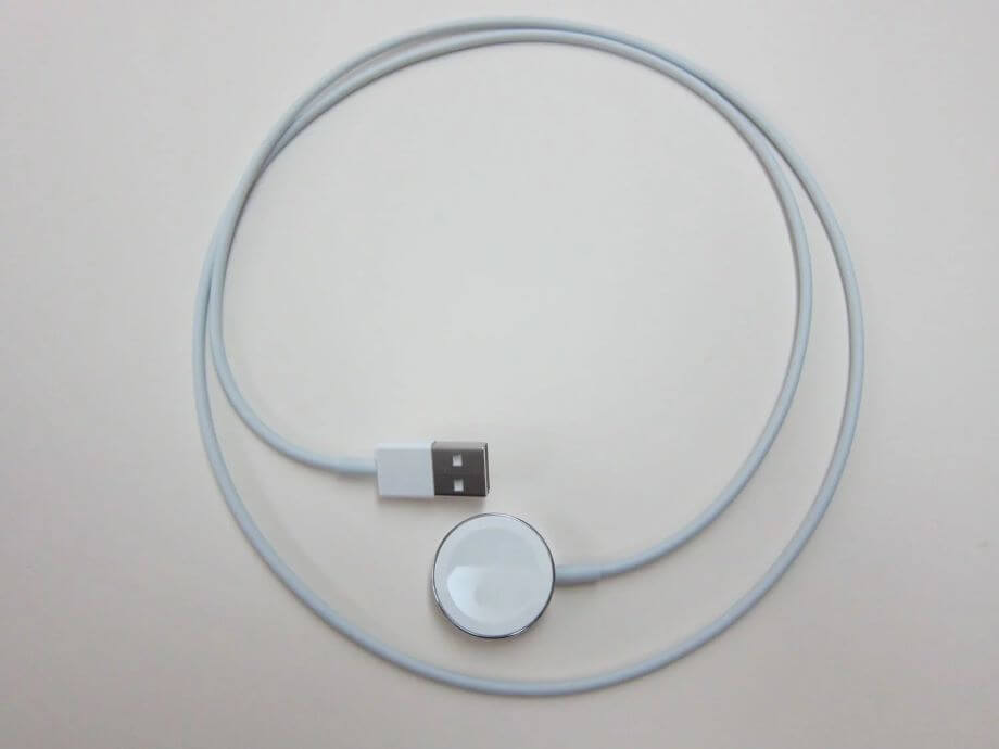 Vérifiez l'état du socle chargeur ainsi que le cordon usb