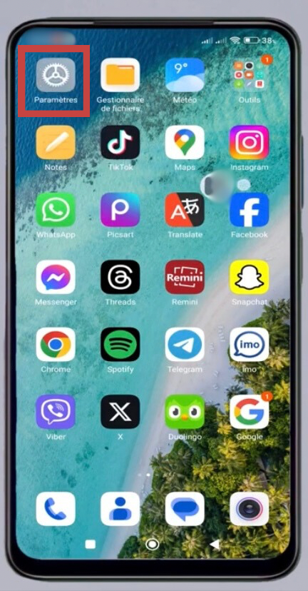 Entrer en mode Fastboot en utilisant le mode développeur Dans le menu de votre téléphone, sélectionnez « Paramètres »