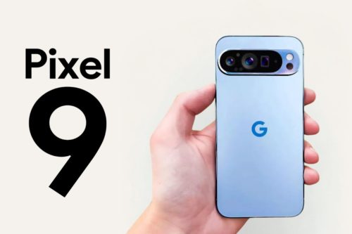 Main tenant un Google Pixel 9 bleu avec le logo et le texte "Pixel 9"